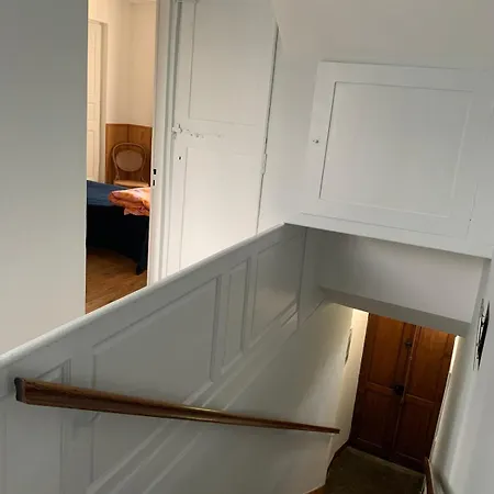 Grande Maison Proche Des Plages Du Débarquement Hébergement de vacances *