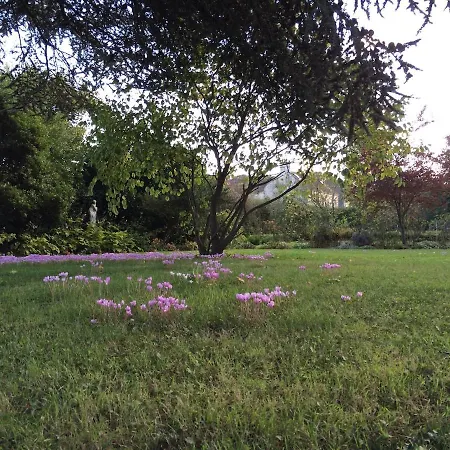 Grande Maison Proche Des Plages Du Débarquement Hébergement de vacances *